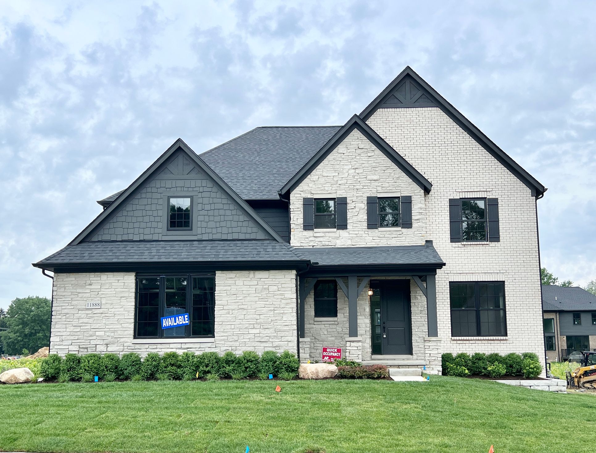 Encore Lot 20:Encore Lot 20