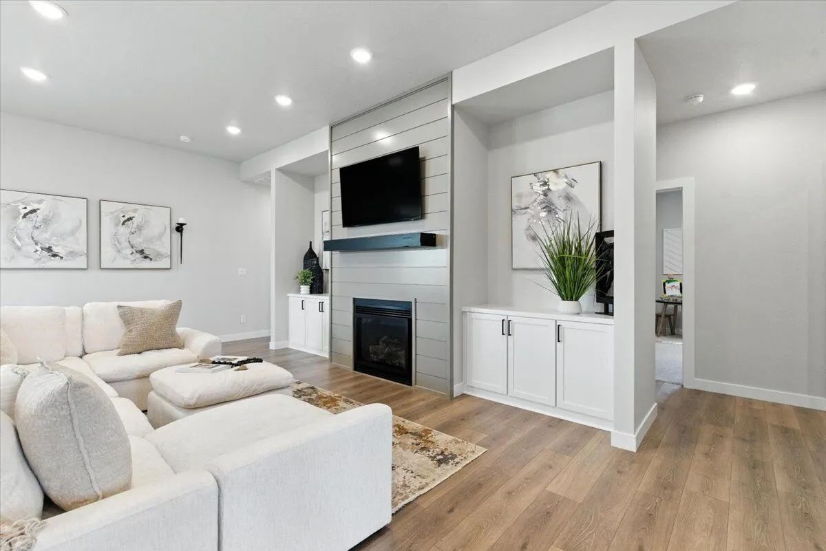 Mountain View Meadows:Home Interior