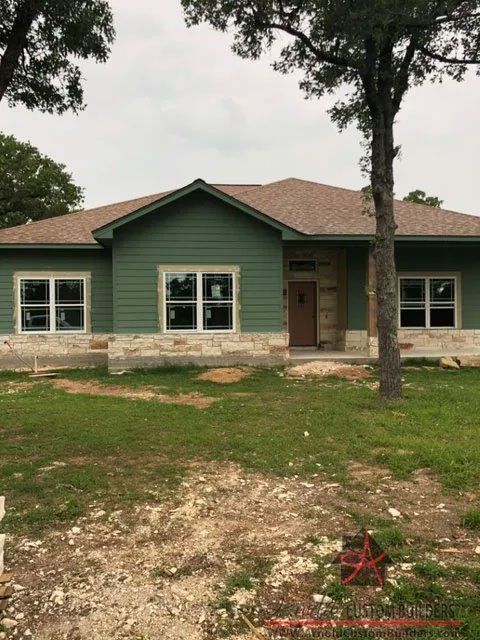 Arnold Custom Builders,78602