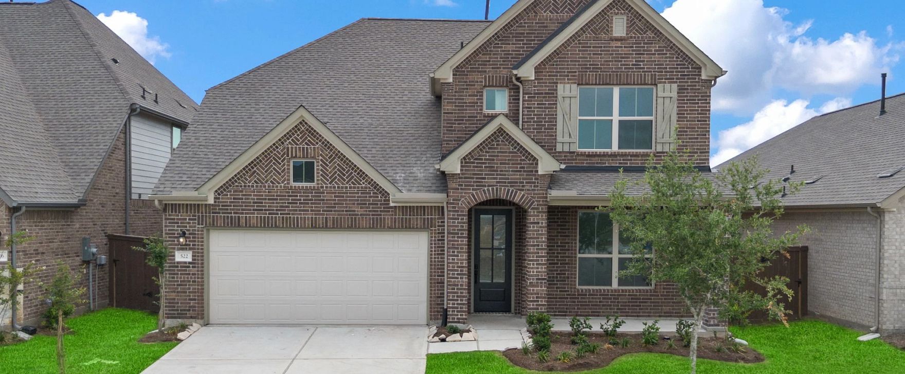 Interior:Welcome home to 522 Steam Bend Way located in the community of Brookewater and zoned to Lamar CISD.