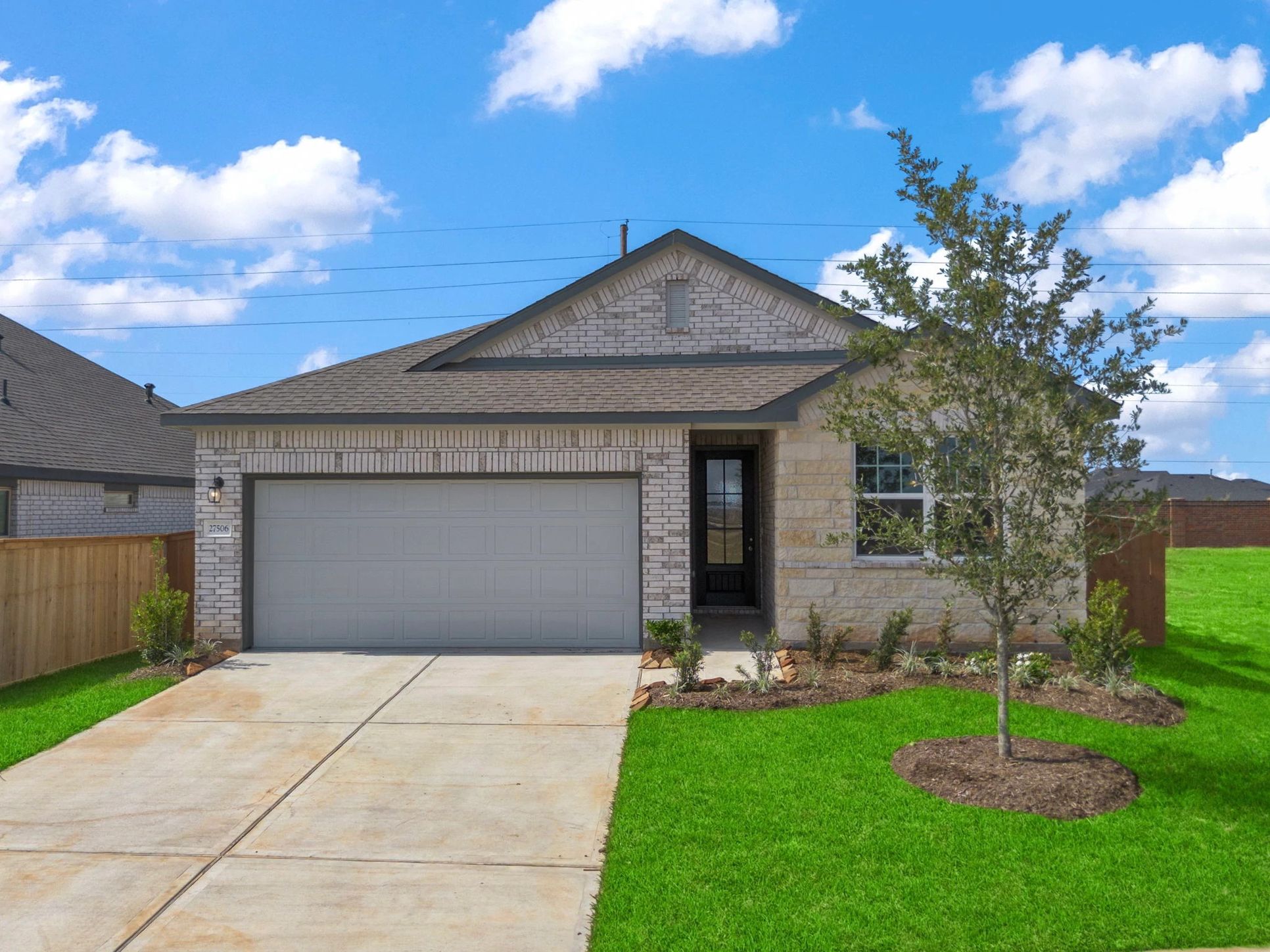 Interior:Welcome home to 27506 Beachside Arbor Drive located in the master planned community of Sunterra and