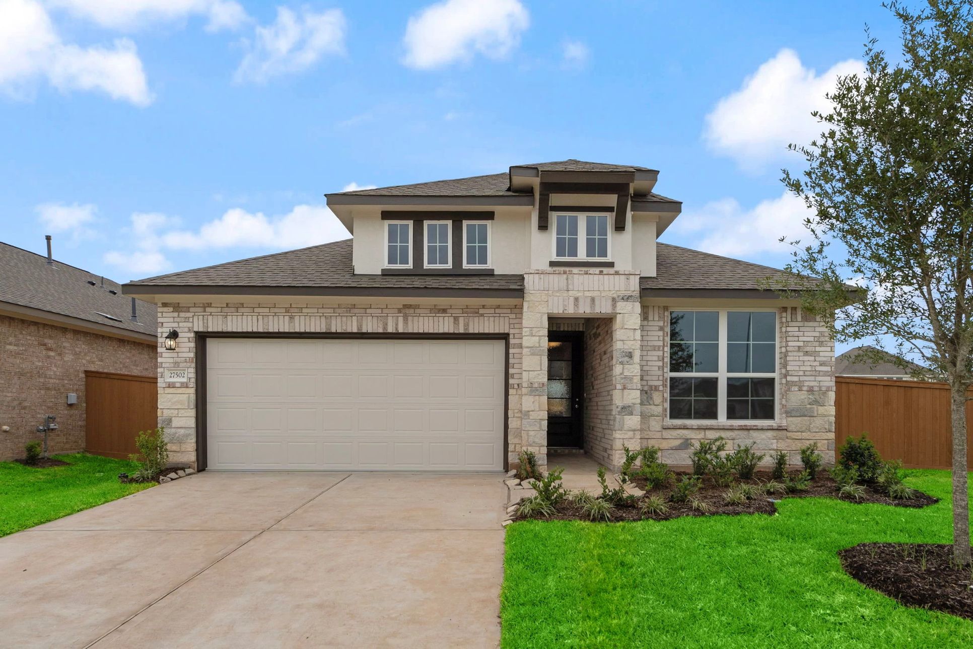 Interior:Welcome home to 27502 Clear Breeze Drive located in the master planned community of Sunterra and