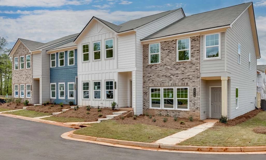 Exterior:Laurelwood streetscape views.