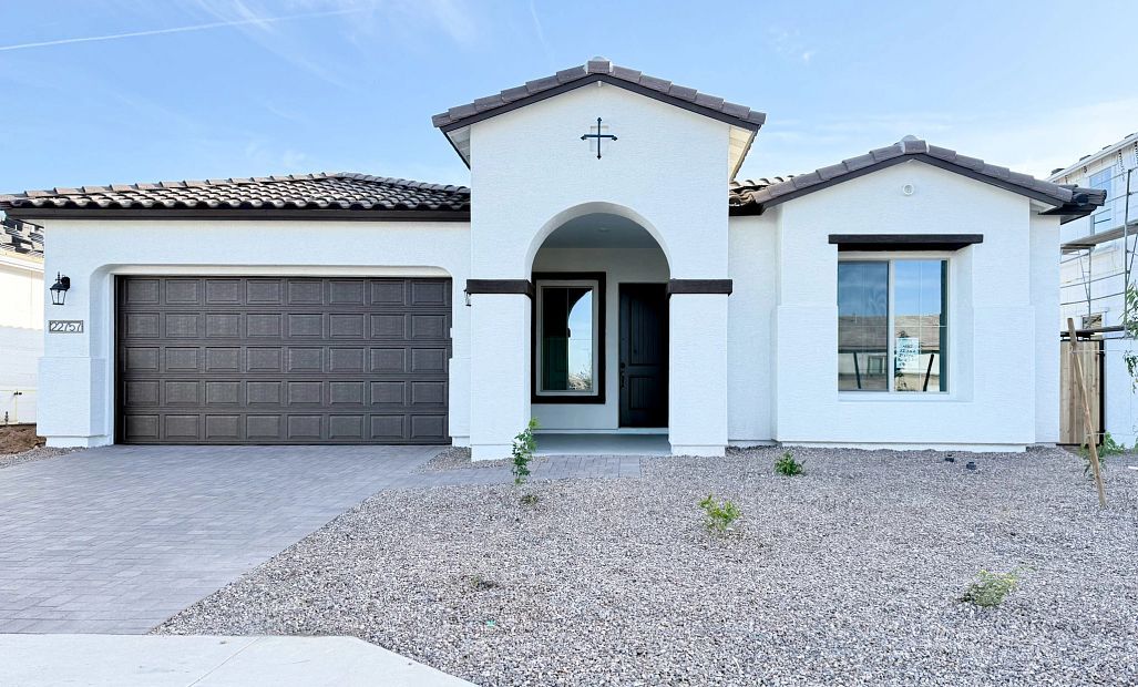 Exterior:Exterior elevation