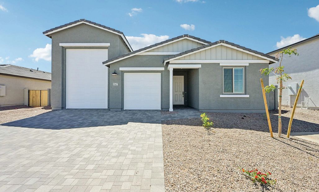 Exterior:Exterior elevation