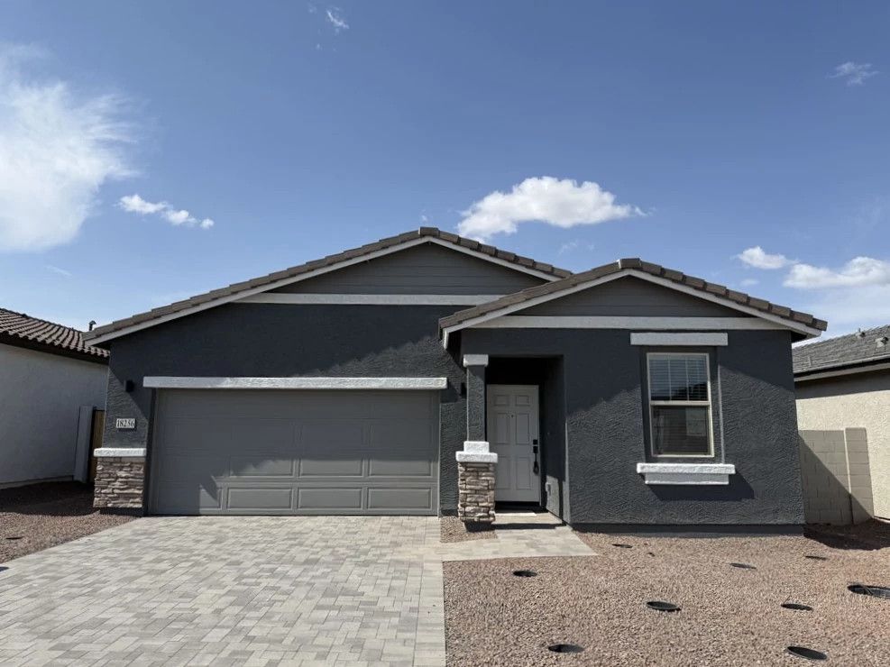 Exterior:Exterior elevation