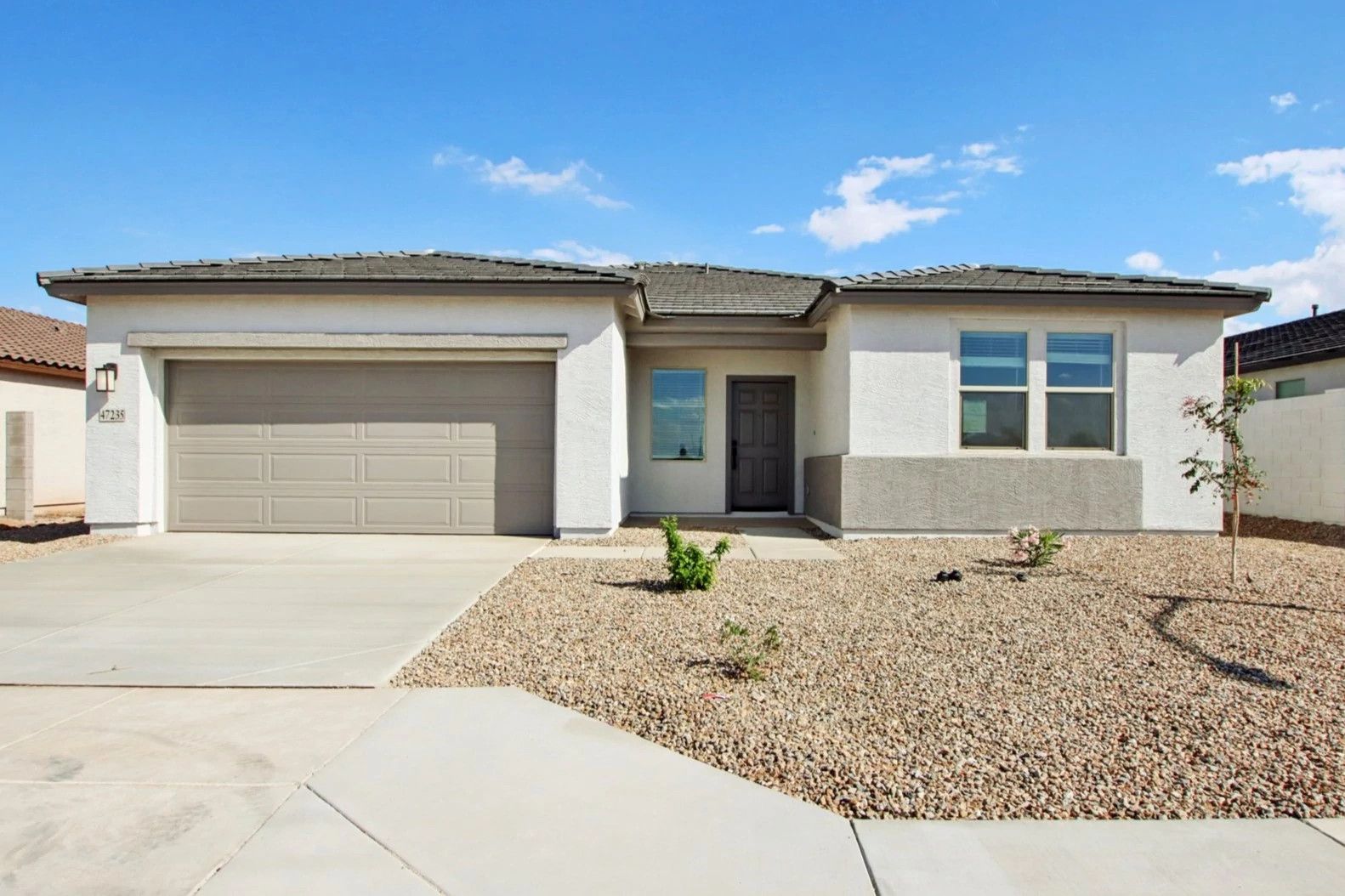 Exterior:Exterior elevation
