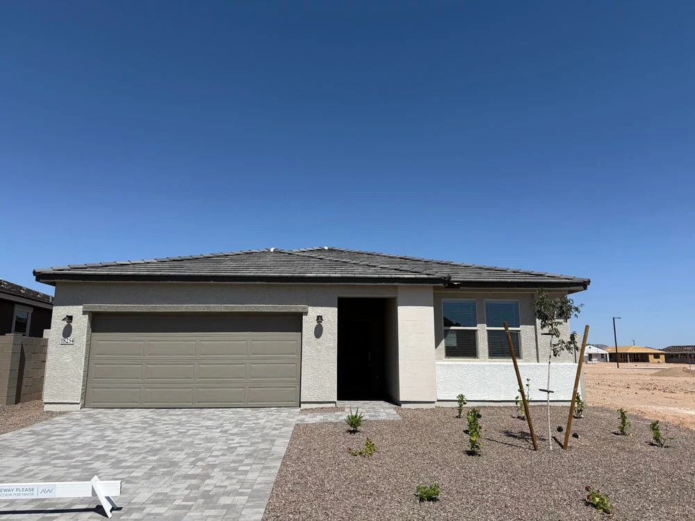 Exterior:Exterior elevation