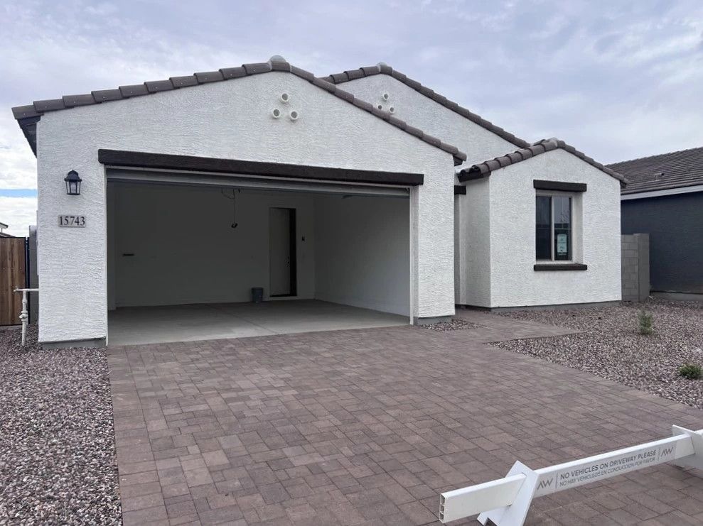Exterior:Exterior elevation