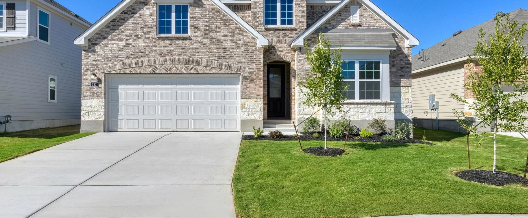 Exterior:Front Elevation