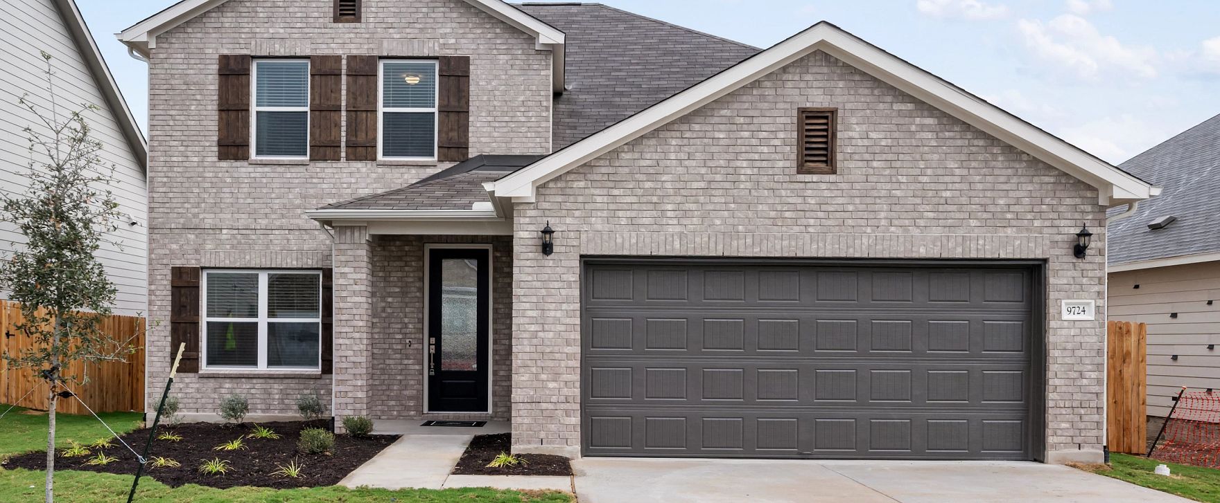 Exterior:Front Exterior