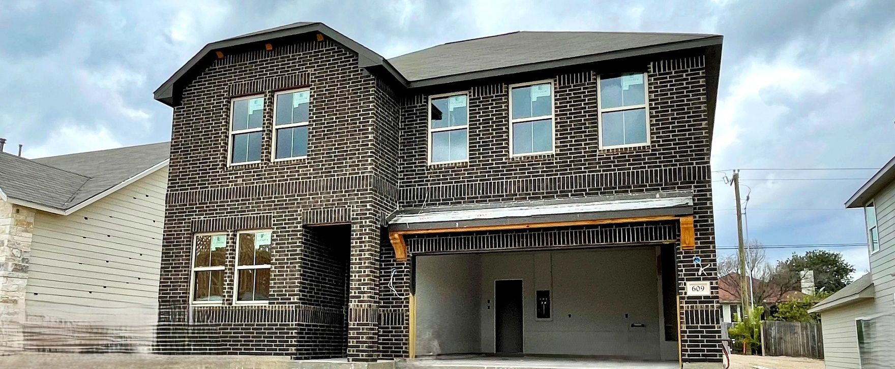 Exterior:Front Exterior