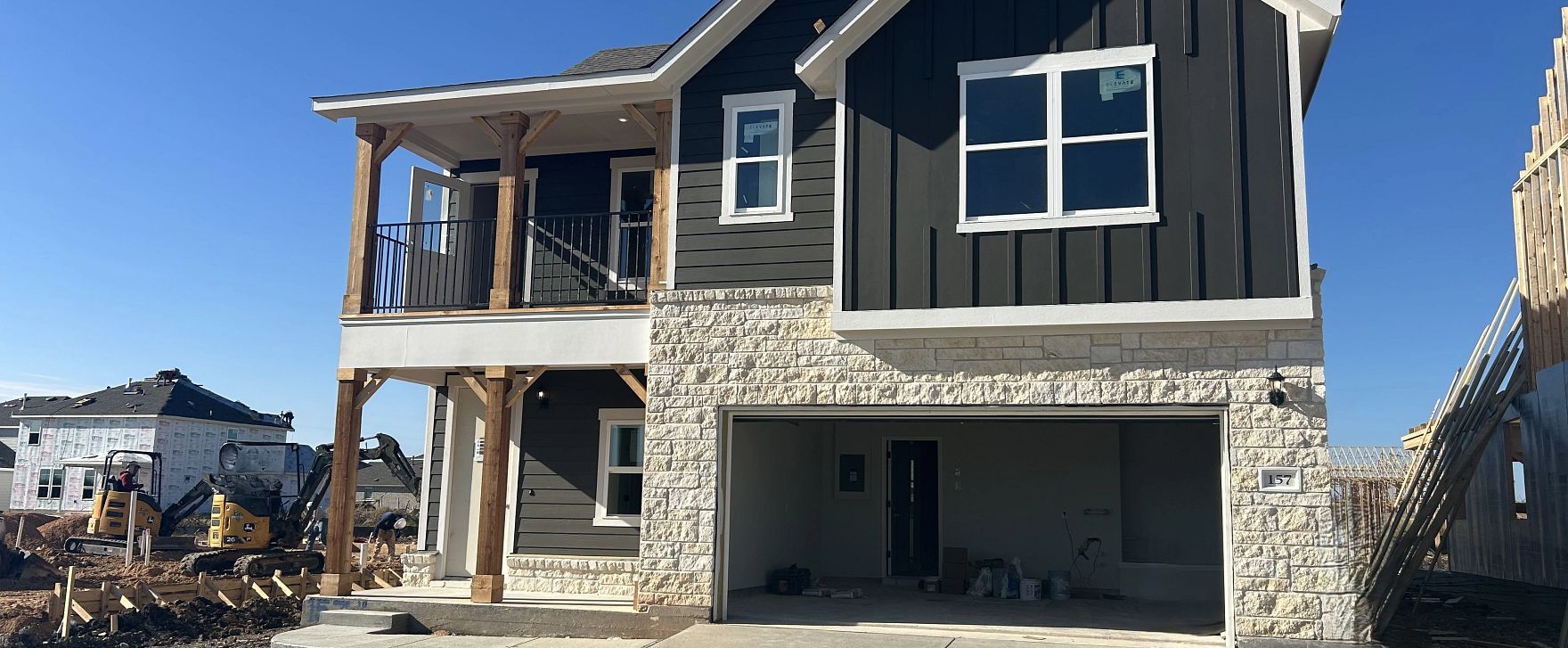 Exterior:Front Exterior