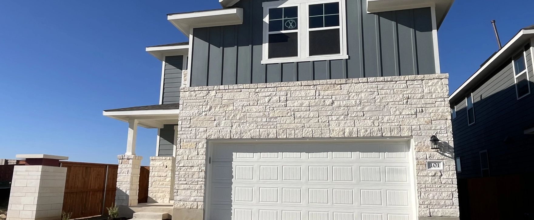 Exterior:Front Exterior