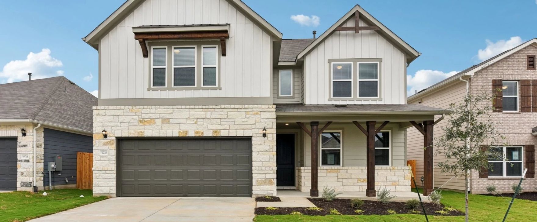 Exterior:Front Exterior