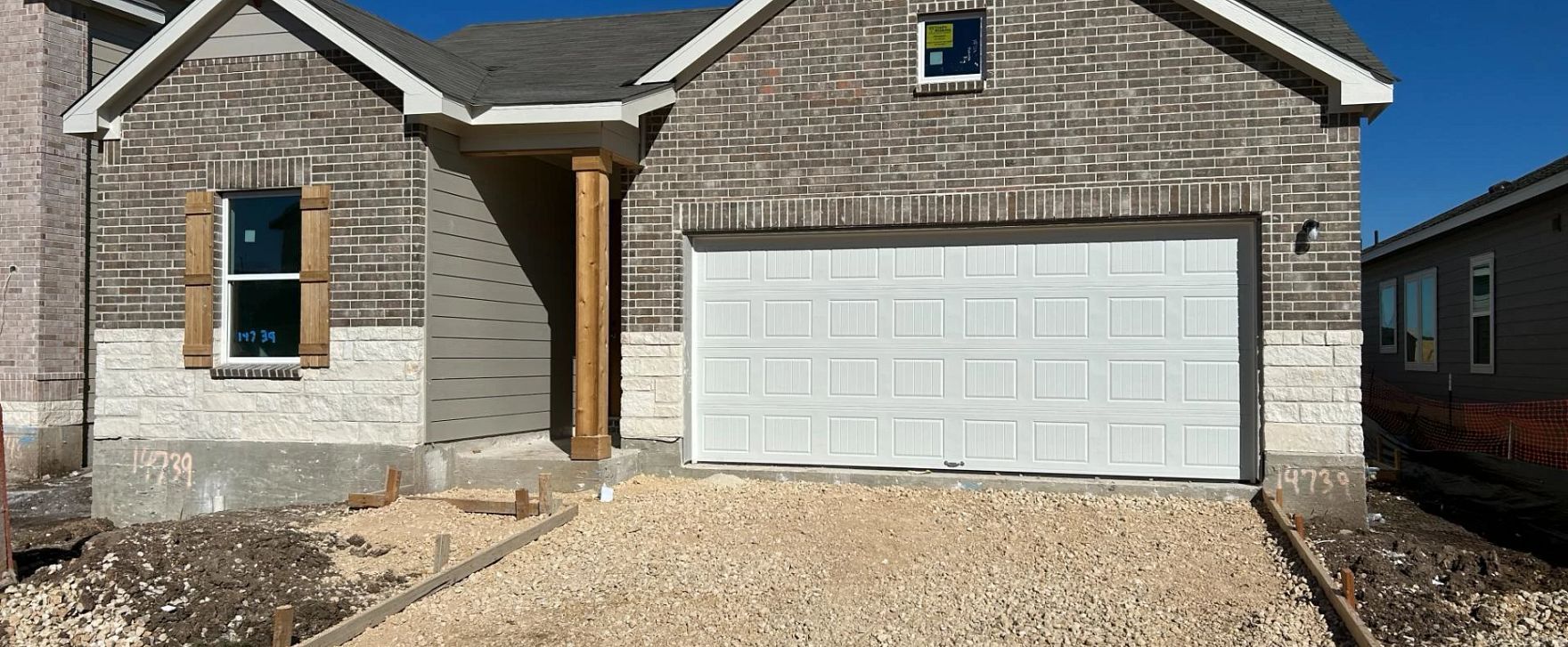 Exterior:Front Elevation