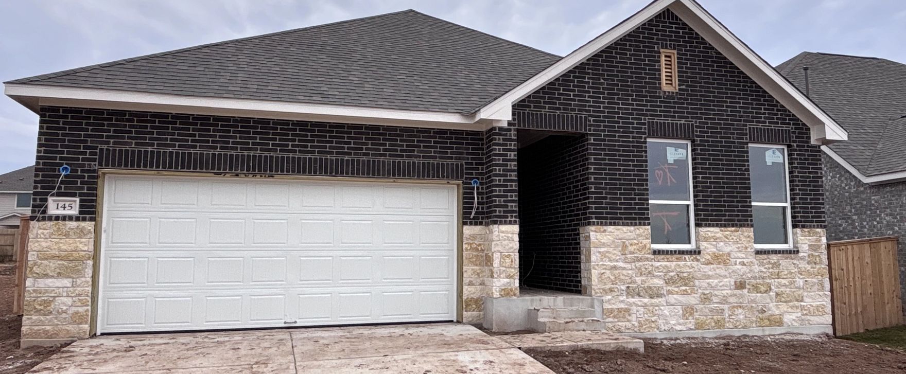 Exterior:Front Exterior