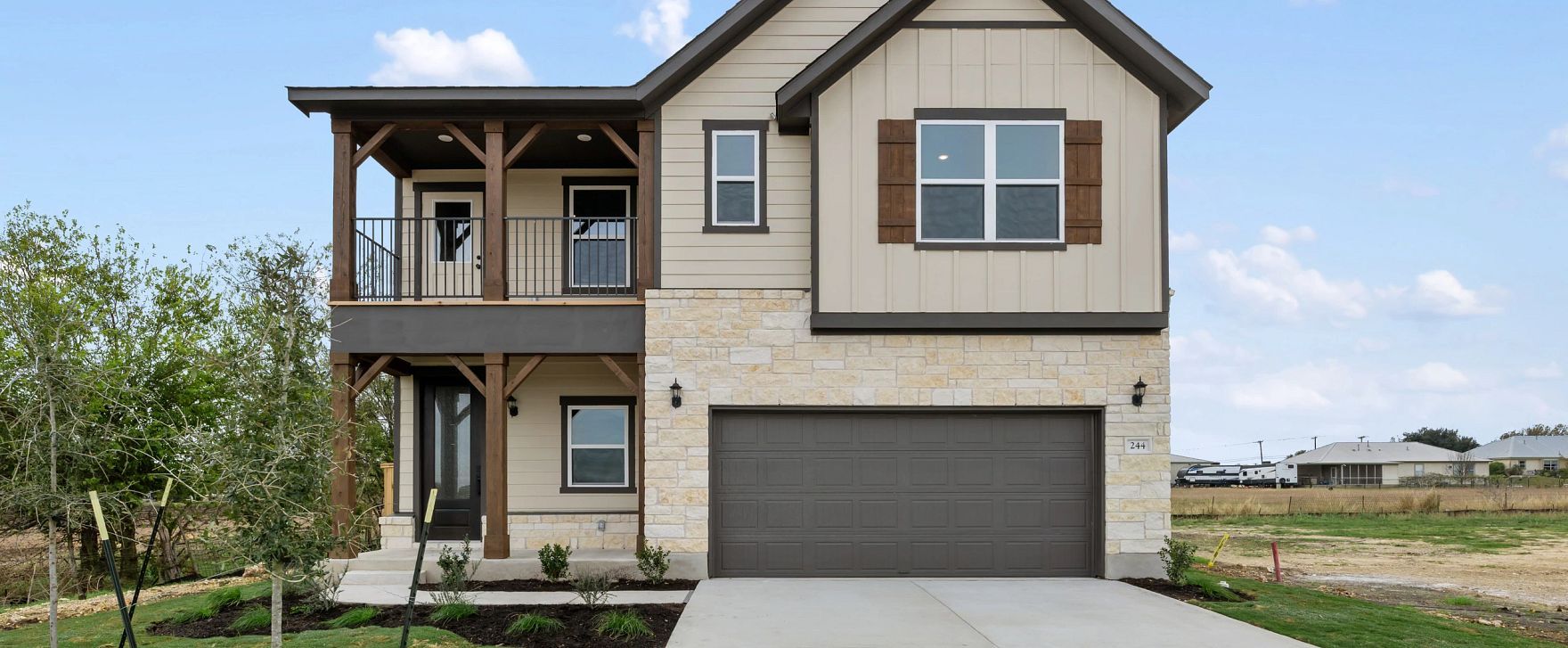 Exterior:Front Exterior