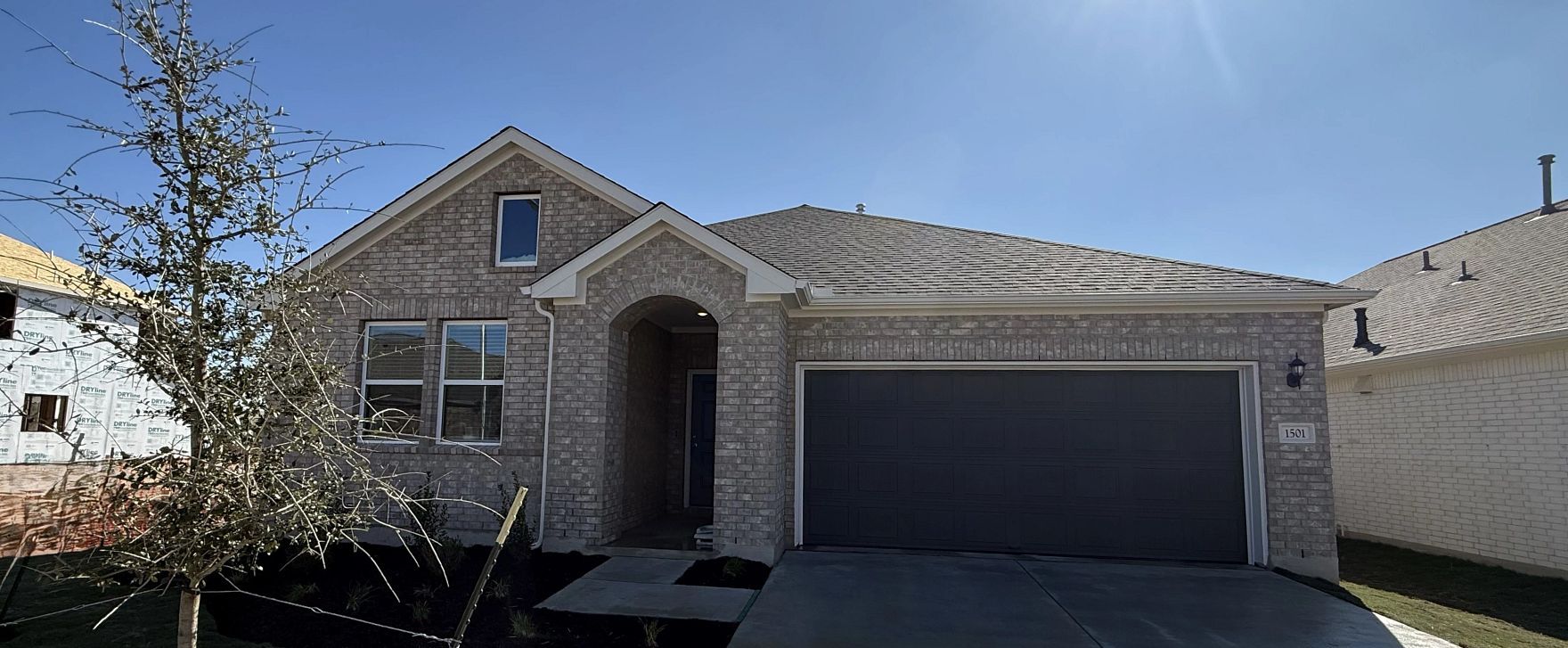 Exterior:Front Exterior