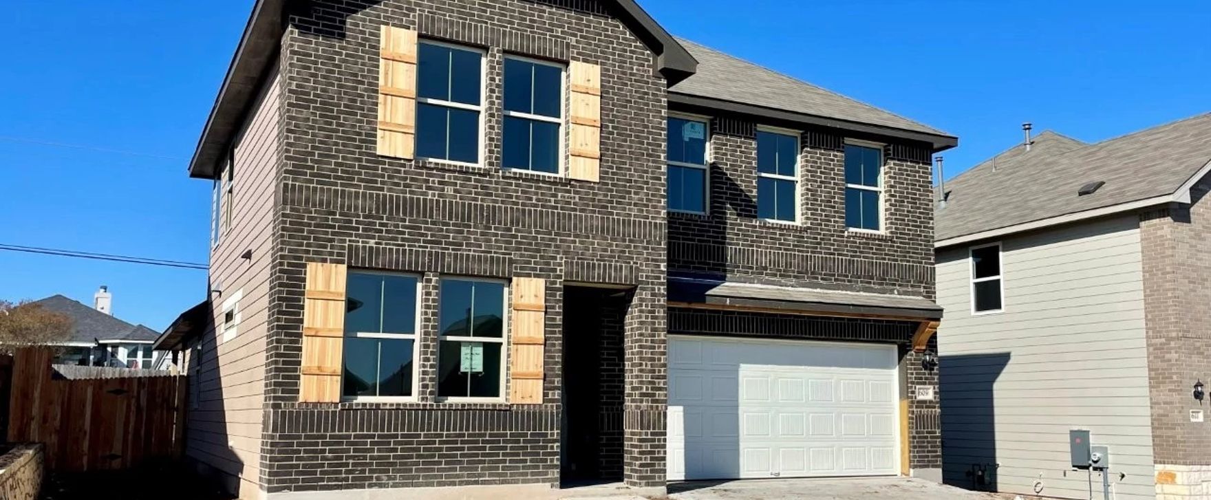 Exterior:Front Exterior