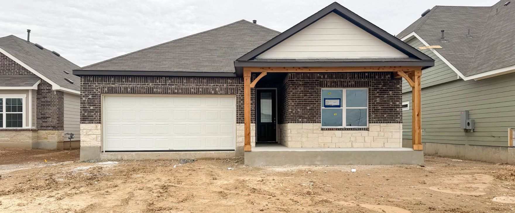 Exterior:Front Elevation