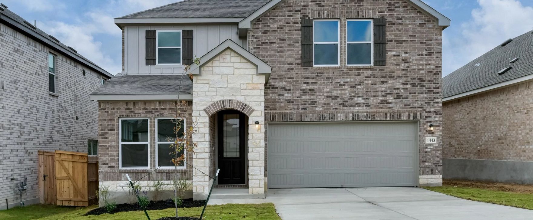 Exterior:Front Elevation