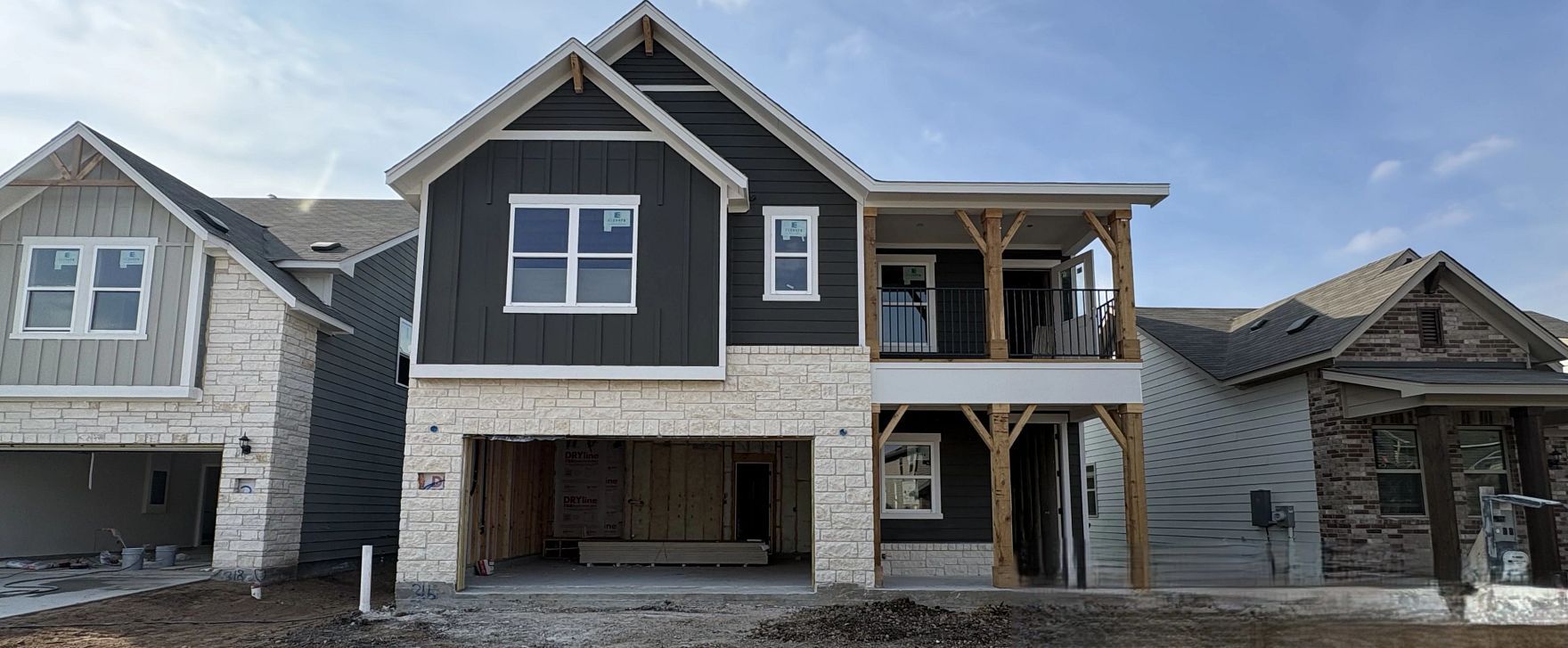 Exterior:Front Exterior