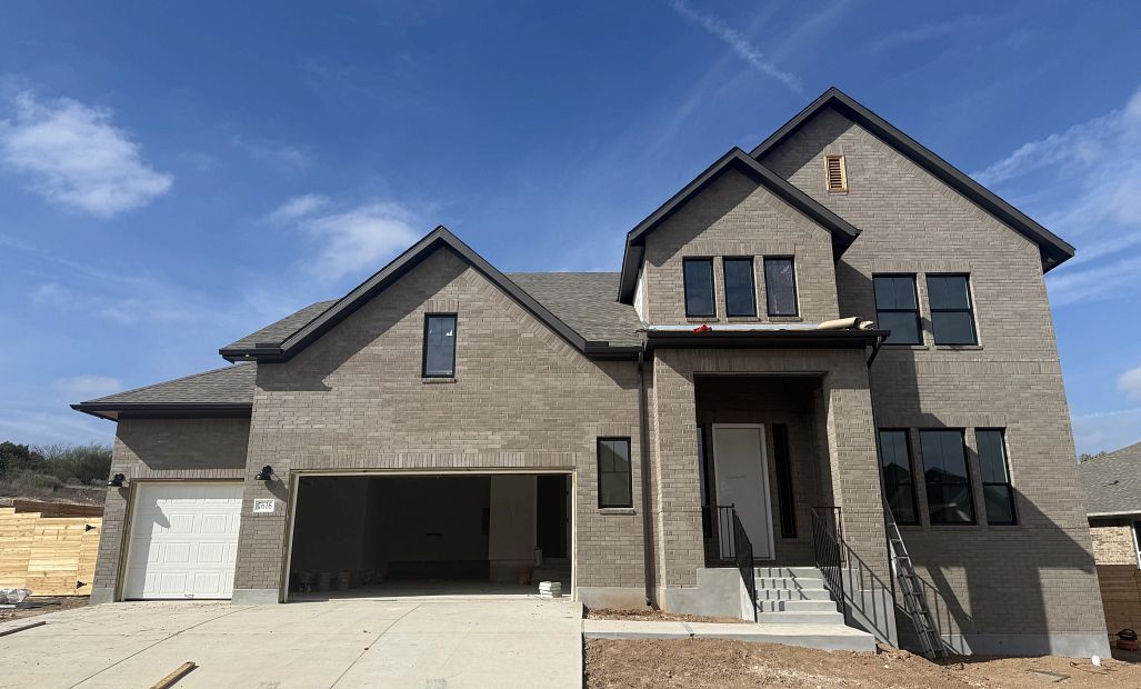 Exterior:Front Exterior