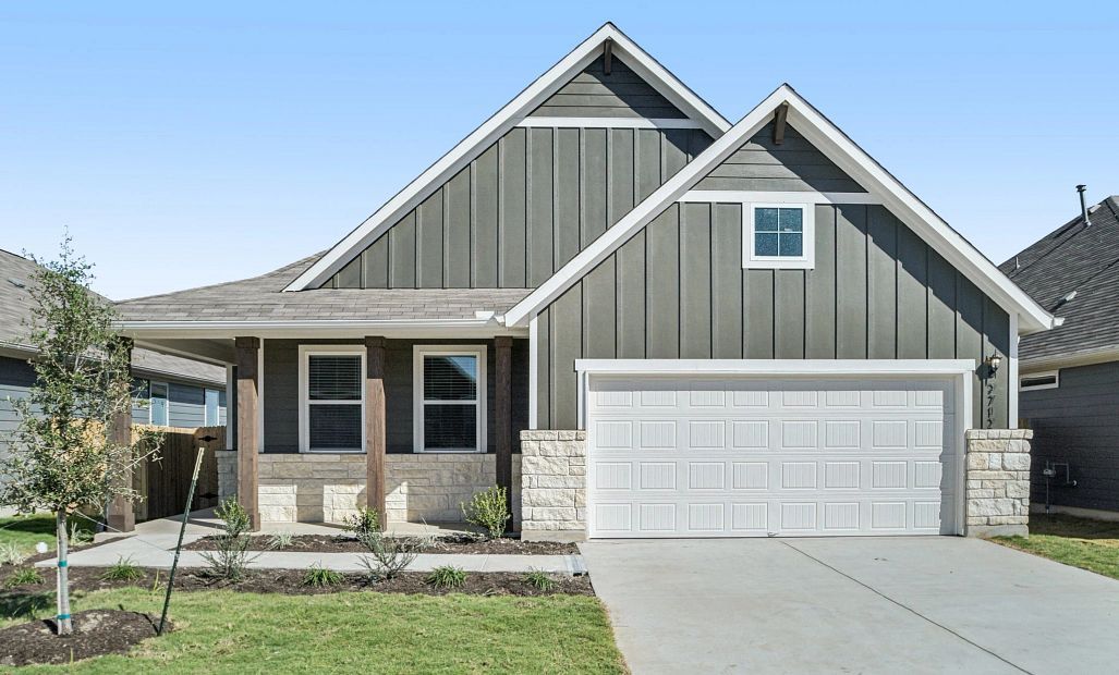 Exterior:Front Exterior