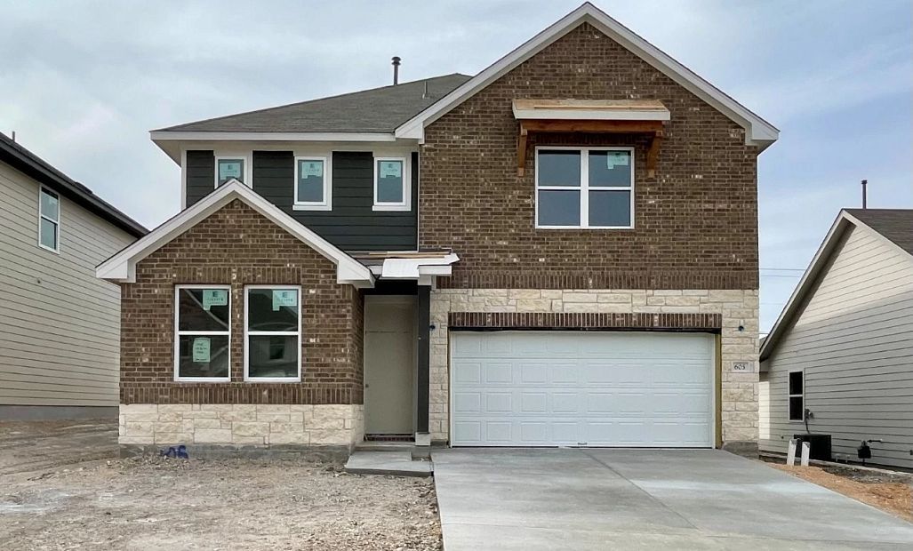 Exterior:Front Exterior