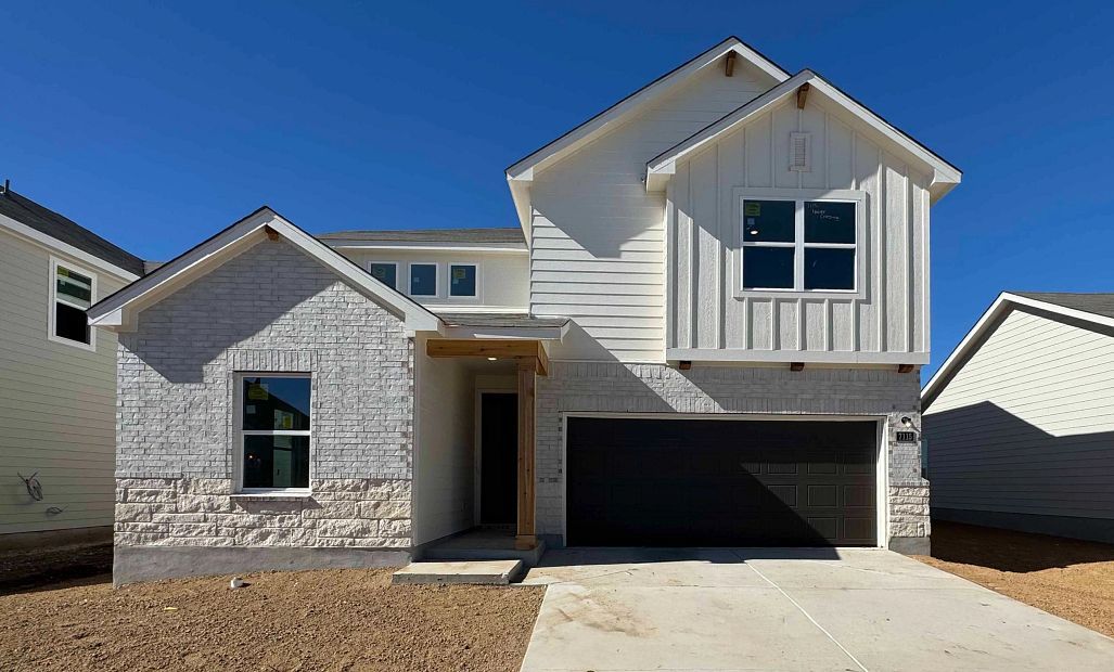 Exterior:Front Elevation