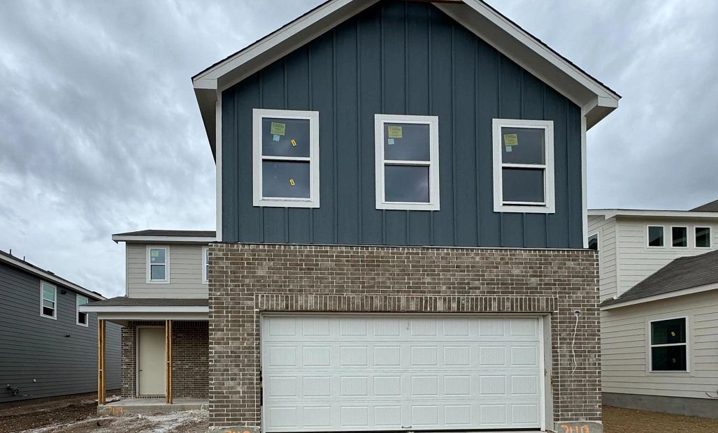 Exterior:Front Elevation