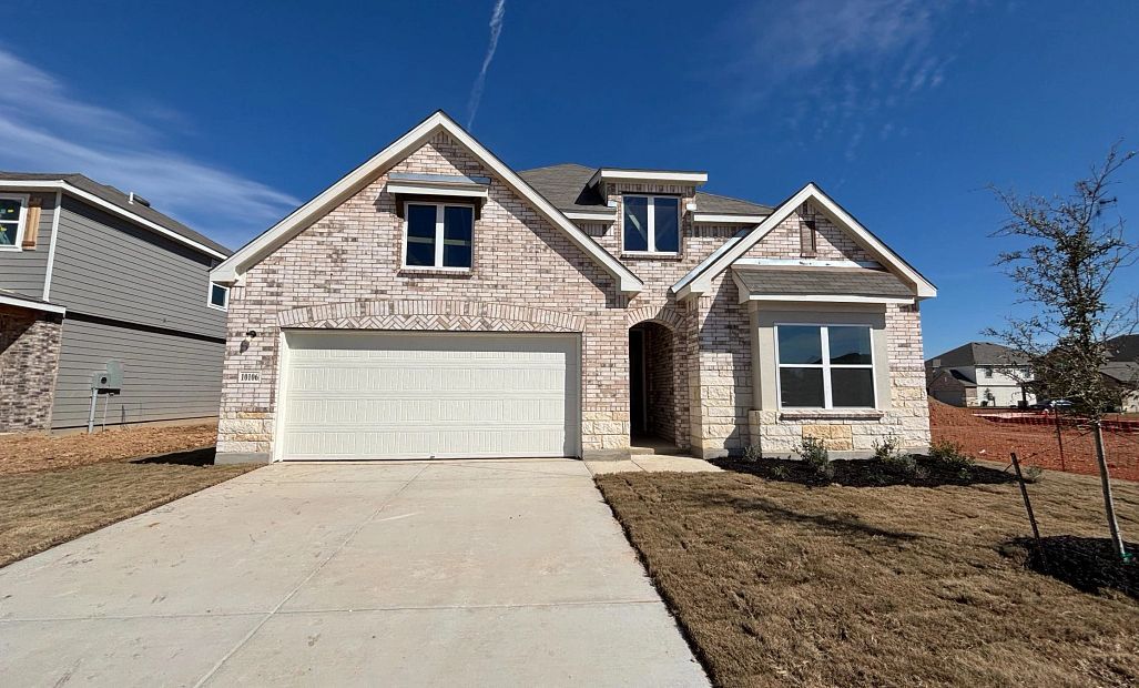 Exterior:Front Elevation