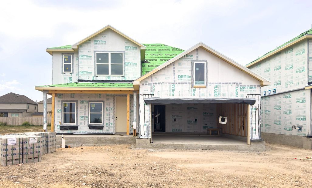 Exterior:Front Elevation