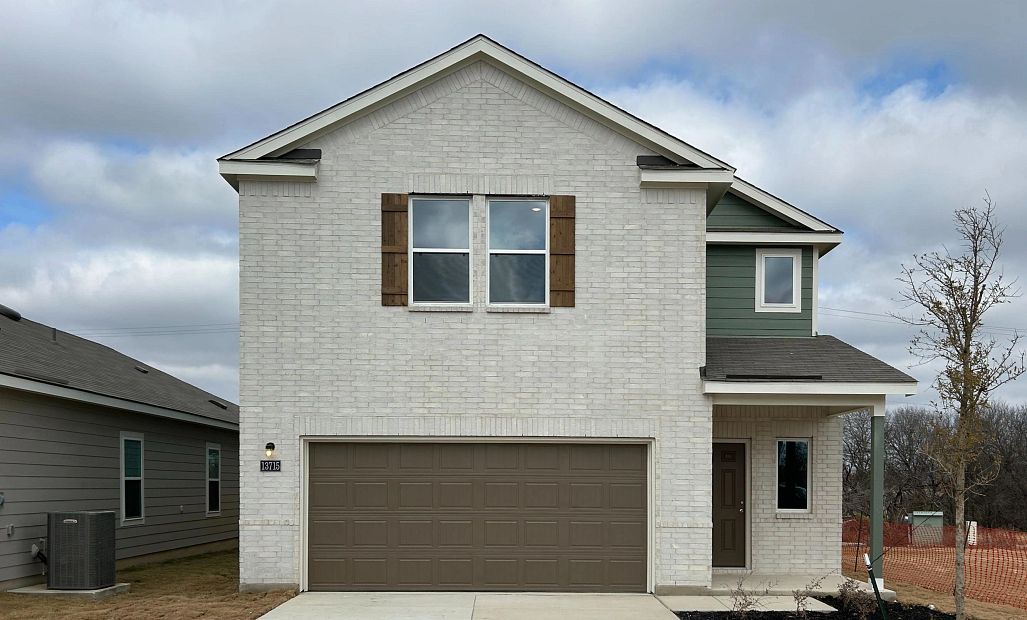 Exterior:Front Elevation