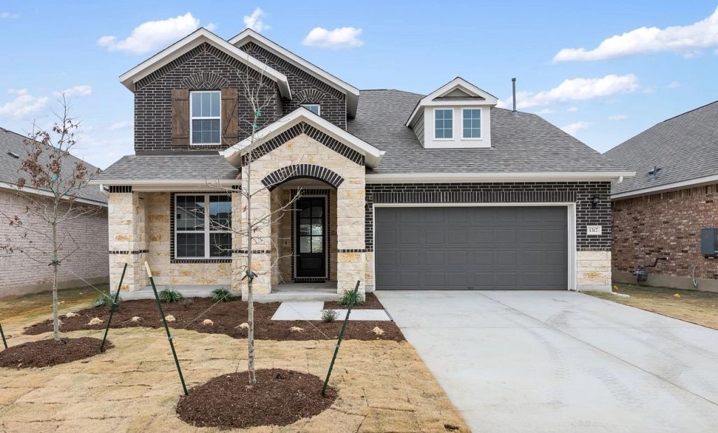 Exterior:Front Exterior