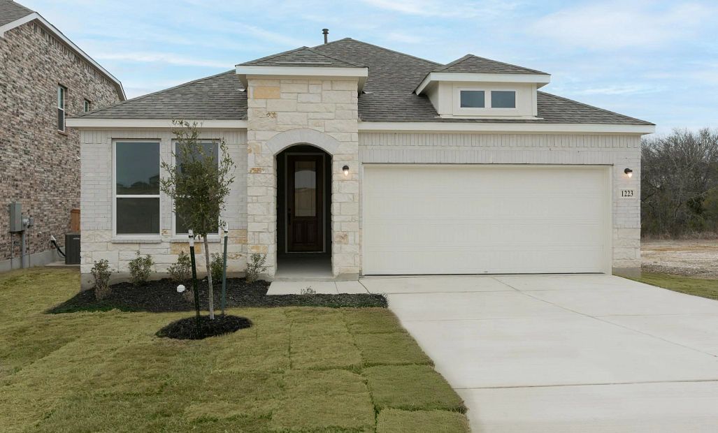 Exterior:Front Elevation