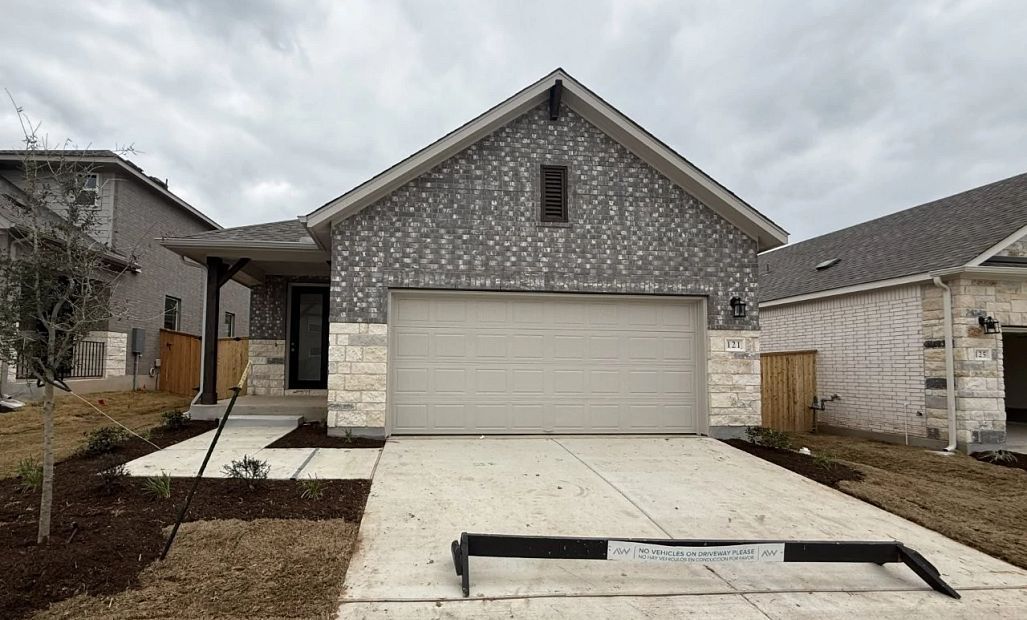 Exterior:Front Exterior