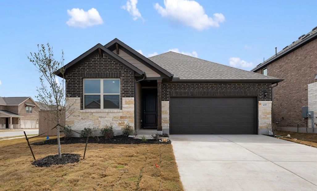 Exterior:Front Exterior