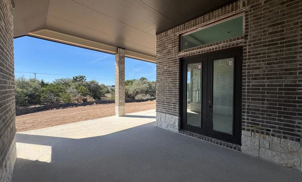 Exterior:Covered Patio