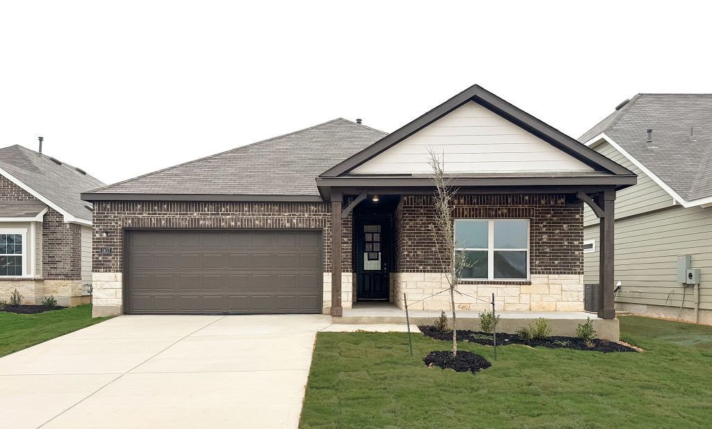 Exterior:Front Elevation