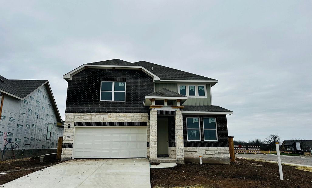 Exterior:Front Exterior