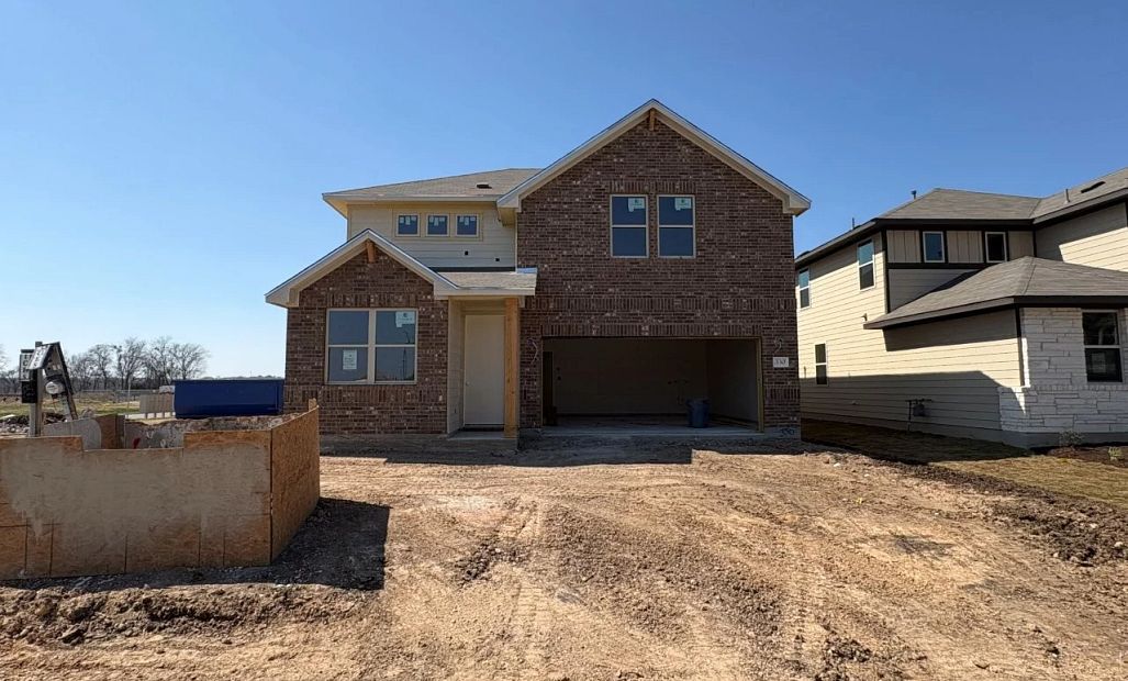 Exterior:Front Exterior