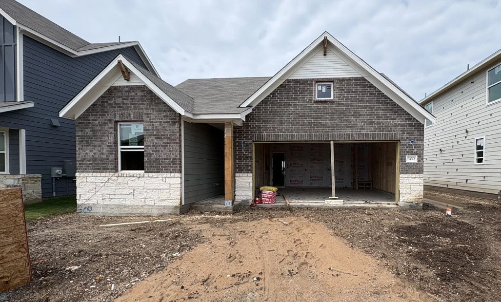 Exterior:Front Exterior