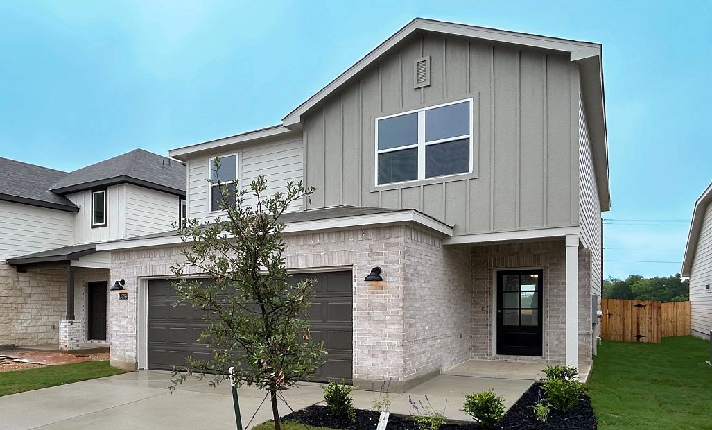 Exterior:Front Elevation