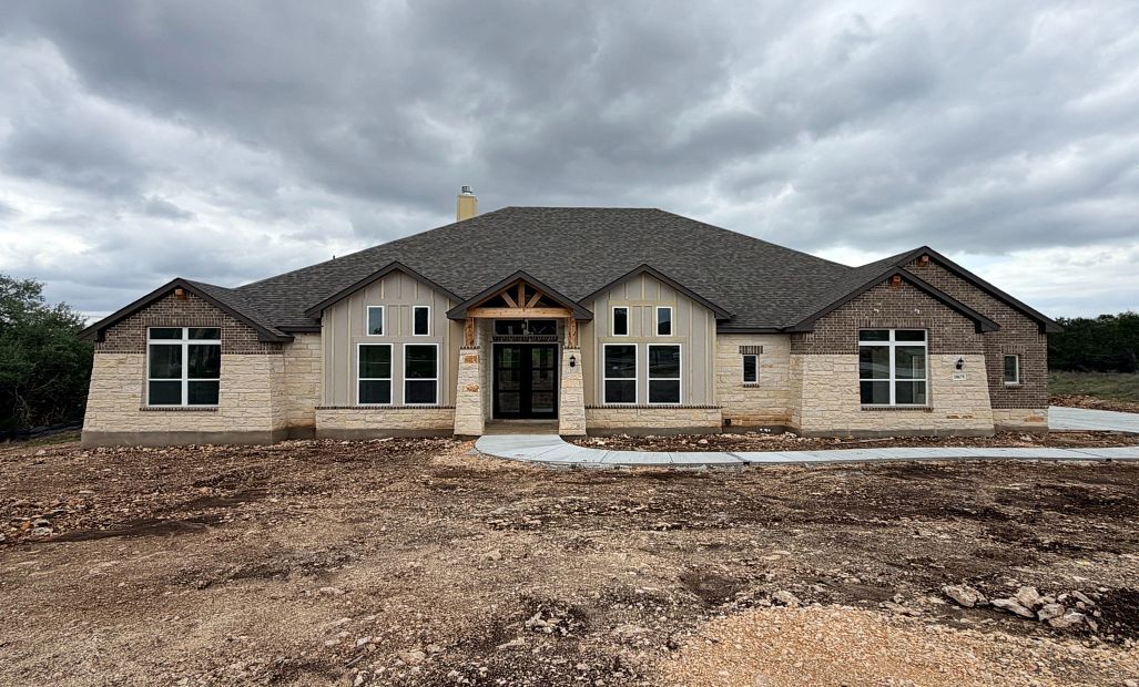 Exterior:Front Elevation