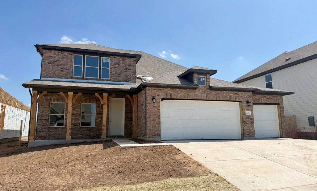 Exterior:Front Exterior