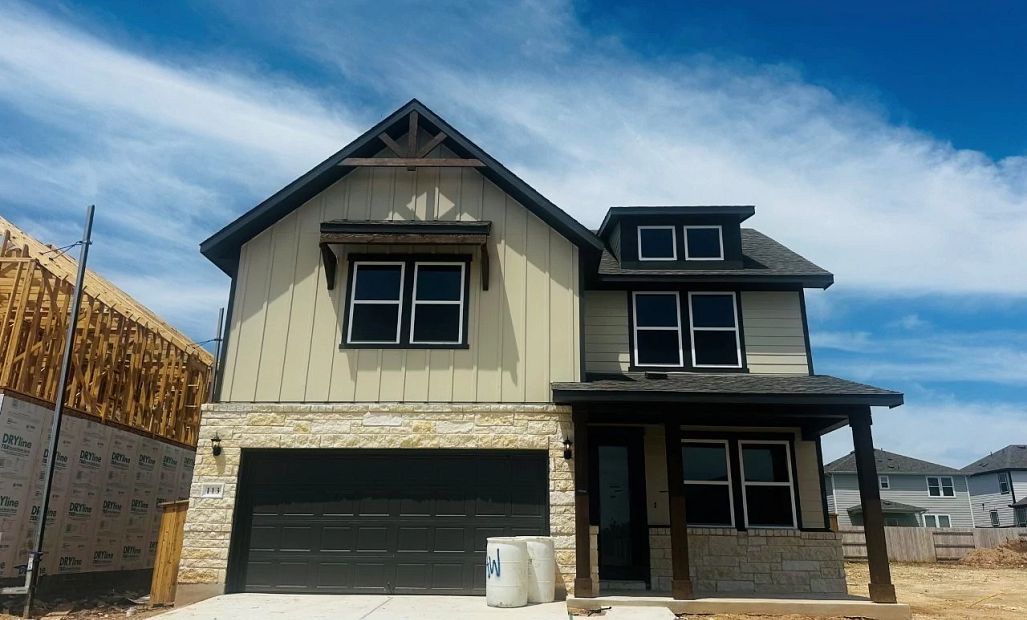 Exterior:Front Exterior