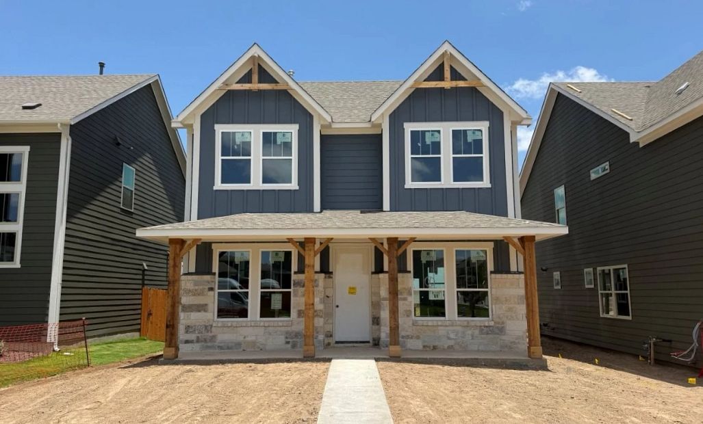 Exterior:Front Exterior