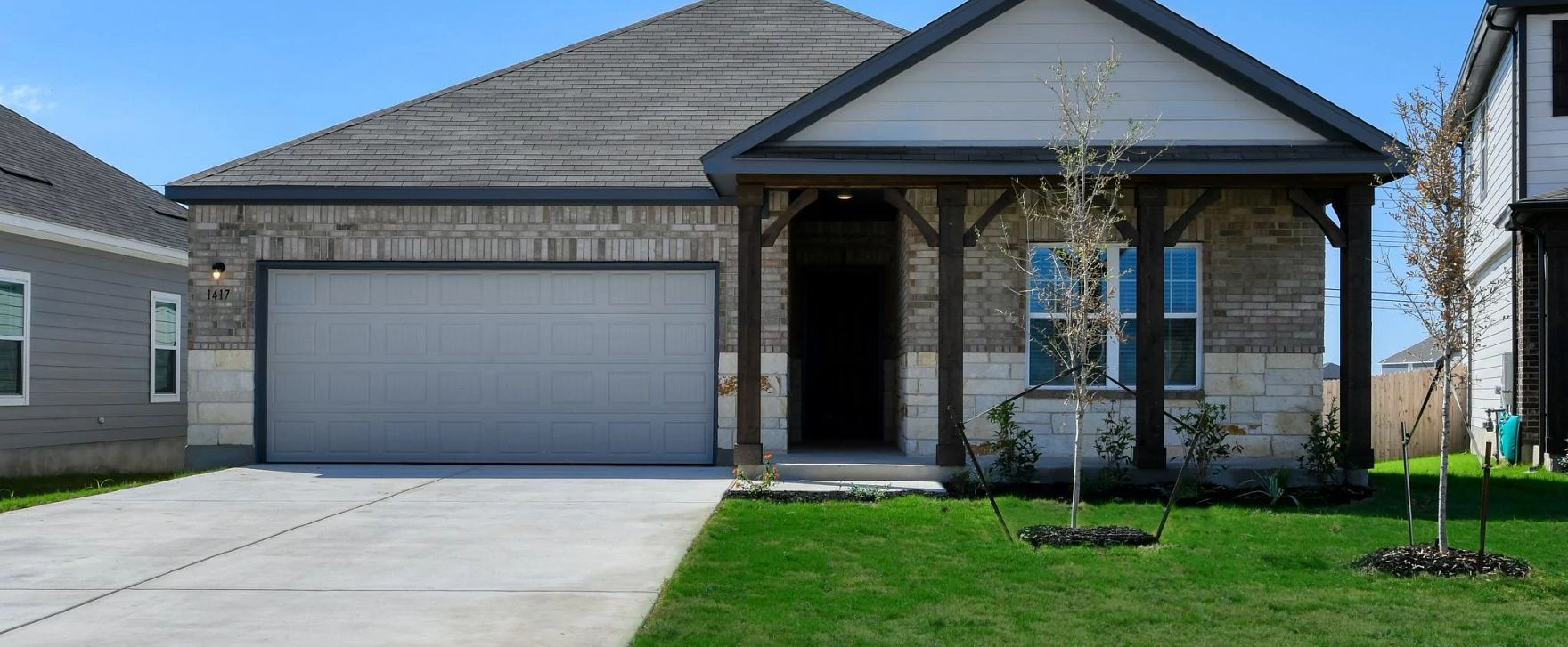 Exterior:Front Elevation